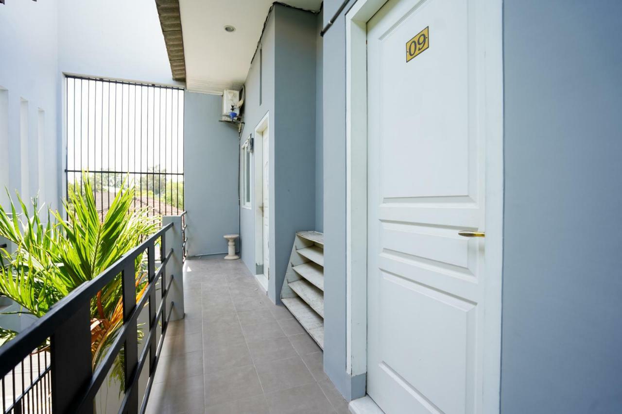 Oyo 1316 Mentari Family Homestay Probolinggo Exteriör bild