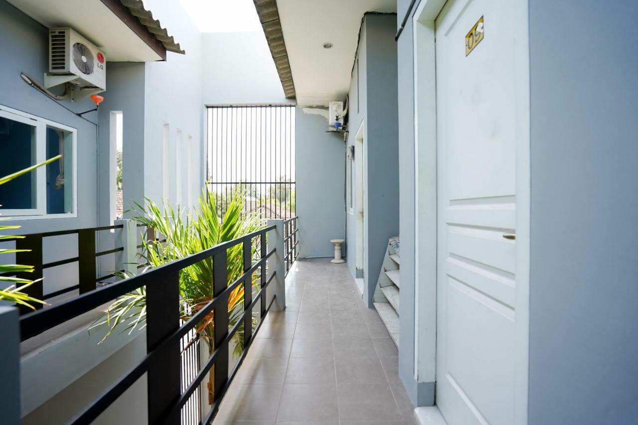 Oyo 1316 Mentari Family Homestay Probolinggo Exteriör bild