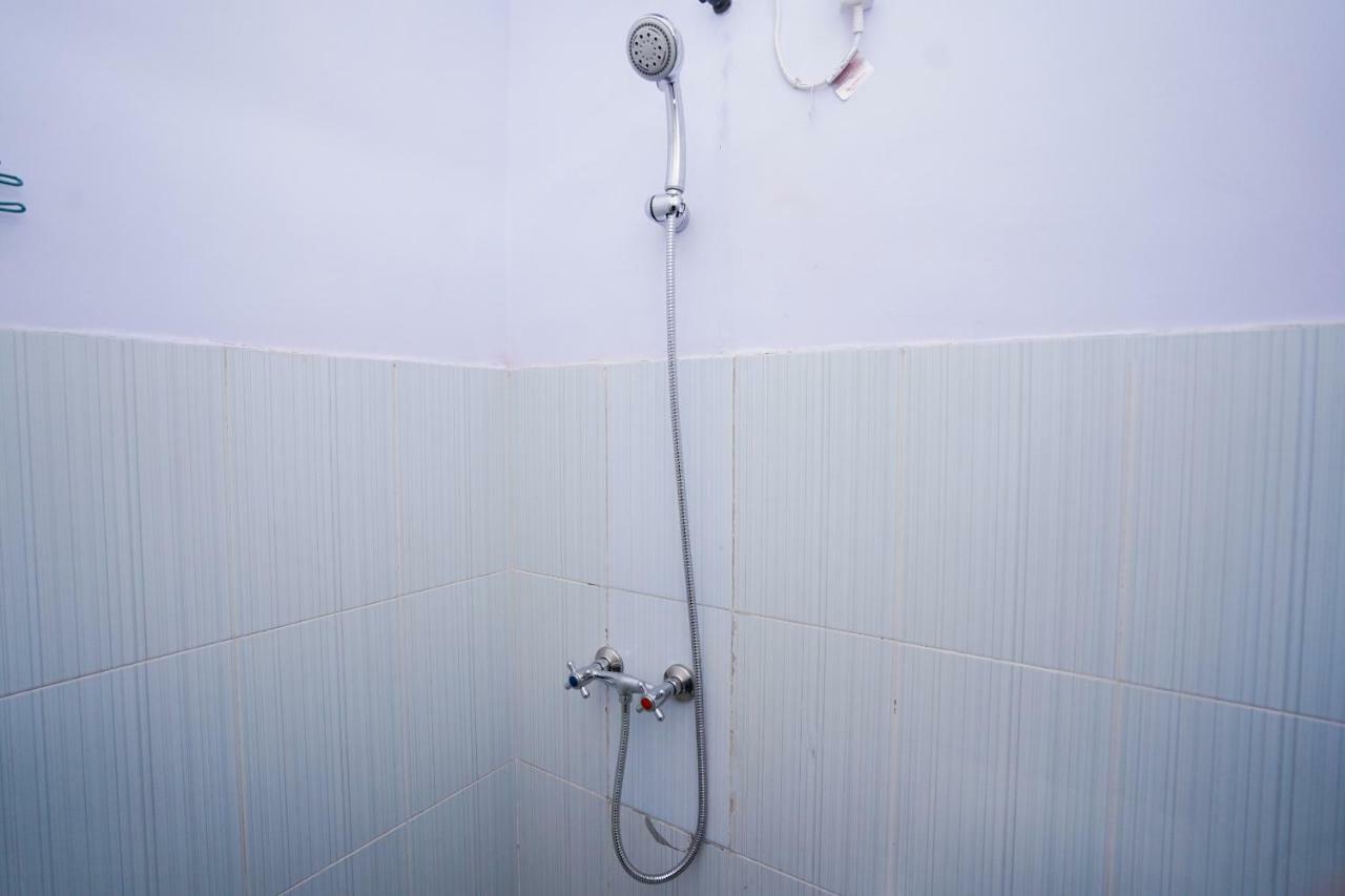 Oyo 1316 Mentari Family Homestay Probolinggo Exteriör bild